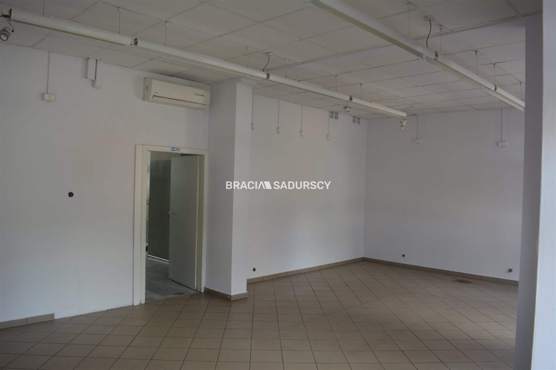 Lokal użytkowy 76,10 m², oferta nr , BS5-LS-295876-64, Kraków, Podgórze, Płaszów, Wielicka-idx