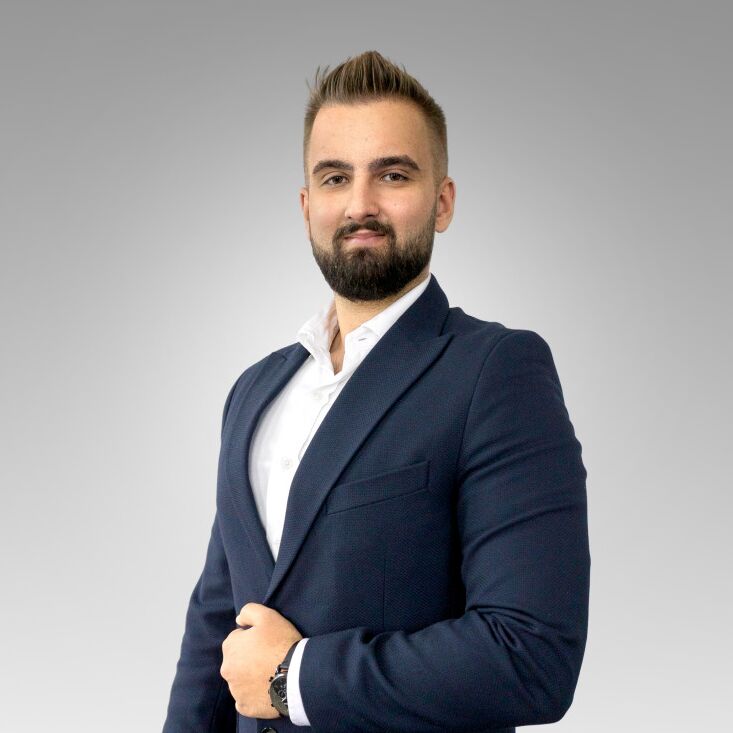 Agent Marcin Kowalczyk