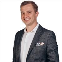 Agent Piotr Mazur