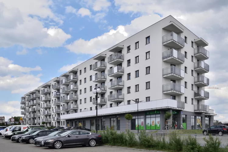 Refinansowanie kredytów mieszkaniowych na rekordowym poziomie – jak cięcia stóp procentowych wpływają na rynek