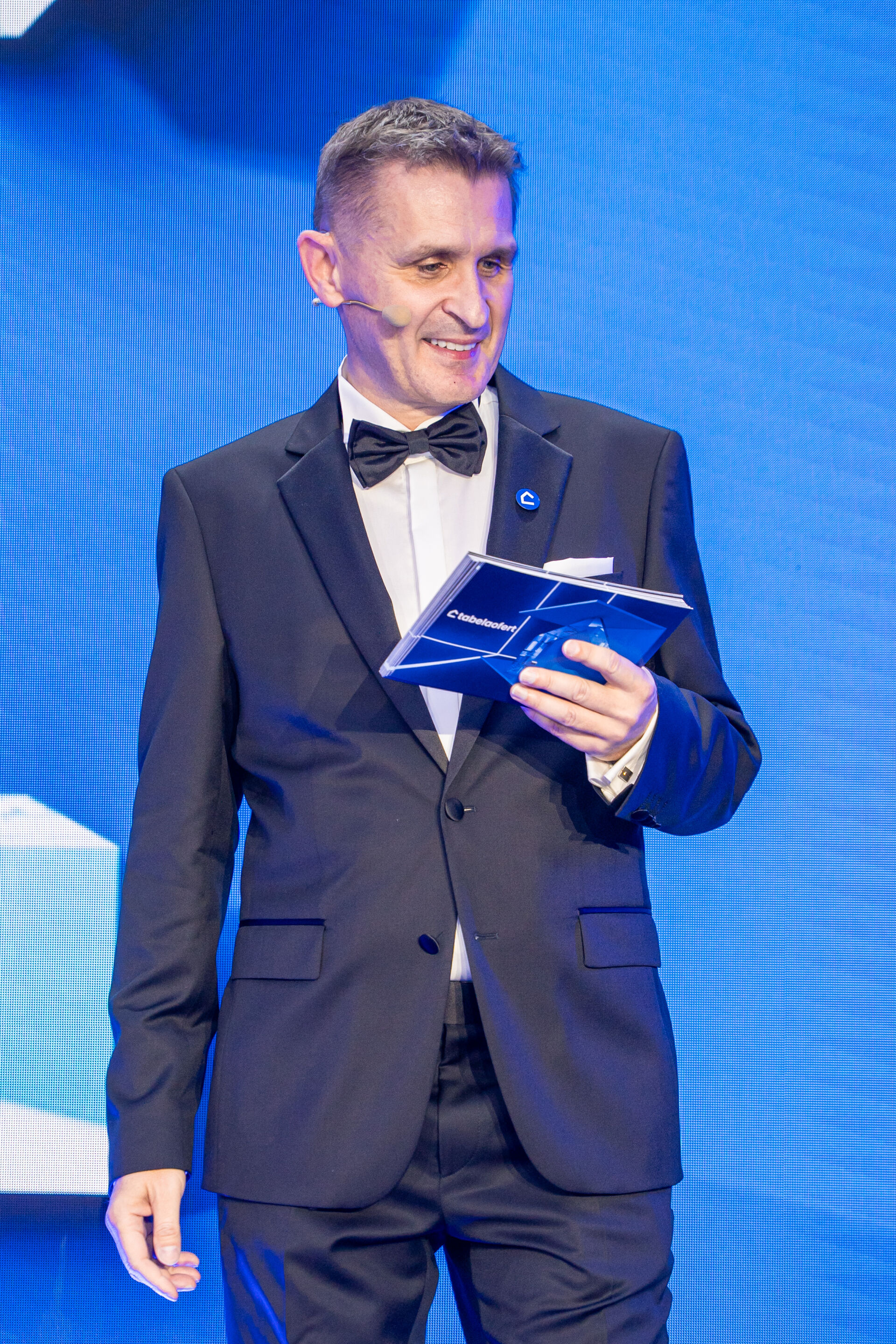 Gala 83