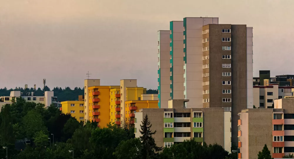 Bloki z wielkiej płyty - czy są bezpieczne i ile lat jeszcze postoją?