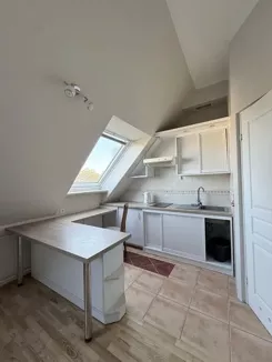 983845 - zdjęcie nr 3