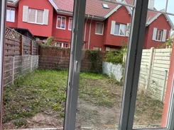 REMAX-4-DS-lP9jqQBu0s - zdjęcie nr 0