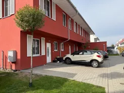 REMAX-4-DS-lP9jqQBu0s - zdjęcie nr 3