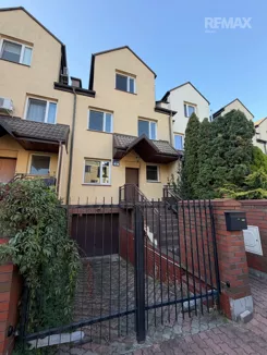 REMAX-2-DW-lP9jqQBu0s - zdjęcie nr 0