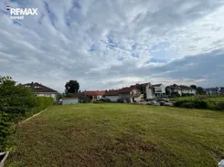 REMAX-444-GS-INVEST - zdjęcie nr 1
