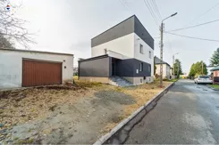 REMAX-734/3123/OOS - zdjęcie nr 3