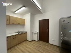 REMAX-246-KW-INVEST - zdjęcie nr 3