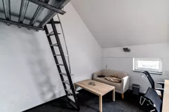 REMAX-169-BW-CITY - zdjęcie nr 2