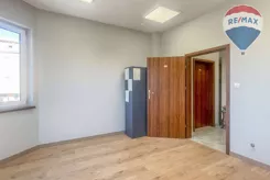 REMAX-50-KW-kSReNwM9HQ - zdjęcie nr 1