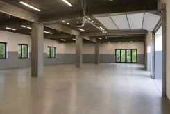 REMAX-8-HW-CuGzj4A7w0 - zdjęcie nr 2