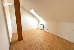 REMAX-1581/3123/OMS - zdjęcie nr 0