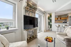 REMAX-195-MW-CITY - zdjęcie nr 1