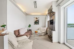 REMAX-195-MW-CITY - zdjęcie nr 3