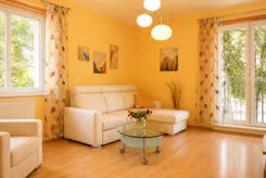 REMAX-4-MS-CuGzj4A7w0 - zdjęcie nr 1