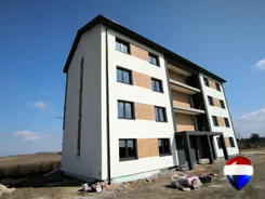 REMAX-102/5552/OMS - zdjęcie nr 3