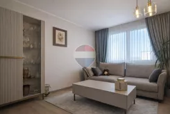 REMAX-4-MW-bepgIsSJbJ - zdjęcie nr 0