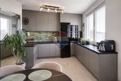 REMAX-4-MW-bepgIsSJbJ - zdjęcie nr 4