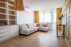 REMAX-201-MW-CITY - zdjęcie nr 0