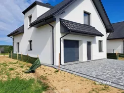 402140235 - zdjęcie nr 1