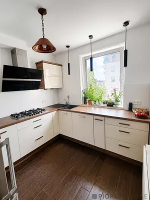 Mieszkanie trzypokojowe 66,00 m², Ząbki, Powstańców, Sprzedaż