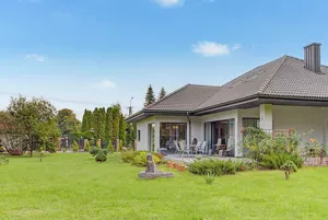 Dom wolnostojący 175,90 m², Kuklówka Radziejowicka, Szkolna, Sprzedaż