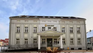 Biuro 926,98 m², Milicz, Rynek, Sprzedaż
