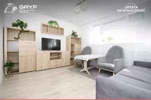 Mieszkanie czteropokojowe 66,00 m², Damnica, Sprzedaż