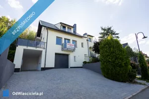 Dom wolnostojący 356,00 m², Bielawa, Tuwima, Sprzedaż