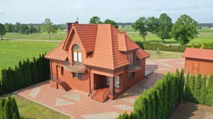 Dom wolnostojący 187,00 m², Czerwone, Sprzedaż