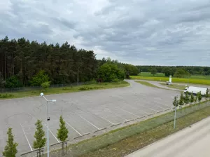 Baza flotowa i parking TIR do 400 miejsc | Poznań