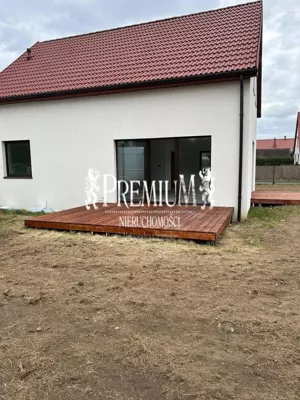 Dom wolnostojący 144,00 m², Uraz, Sprzedaż
