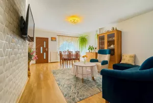 Mieszkanie trzypokojowe 69,60 m², Głogów Małopolski, Fabryczna, Sprzedaż