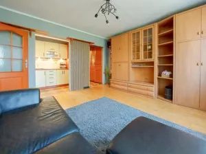 Mieszkanie trzypokojowe 43,50 m², Kraków, Bieńczyce, os. Kazimierzowskie, Sprzedaż
