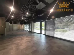 Lokal użytkowy 221,52 m², Warszawa, Wola, Wynajem