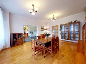 Mieszkanie trzypokojowe 127,86 m², Nowa Ruda, Sprzedaż