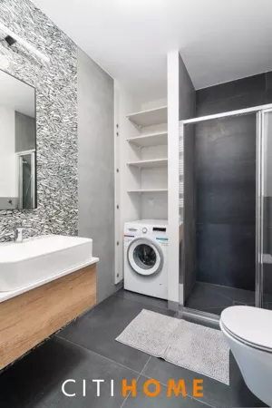 Mieszkanie trzypokojowe 65,74 m², Otwock, Johna Lennona, Wynajem
