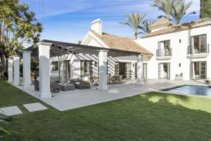 Domy R5359450 Nueva Andalucia