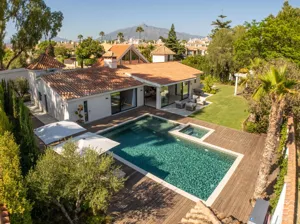 Dom wolnostojący 336,00 m², Hiszpania, Puerto Banús, Sprzedaż