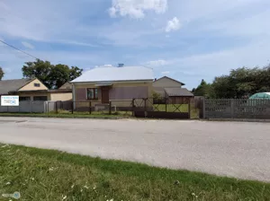 Dom wolnostojący 65,00 m², Chmielnik, Sprzedaż