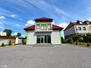 Lokal użytkowy 473,70 m², Iwaniska, Sprzedaż