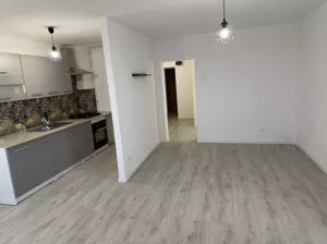 Funkcjonalne mieszkanie, bezpośrednio, blisko metra