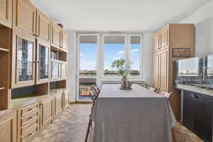 Mieszkanie trzypokojowe 70,20 m², Warszawa, Afrykańska, Sprzedaż