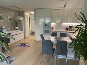 Mieszkanie trzypokojowe 57,00 m², Ustroń, Wynajem