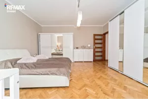 Mieszkanie dwupokojowe 76,60 m², Bielsko-Biała, 1 Maja, Sprzedaż