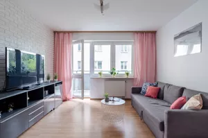 Mieszkanie trzypokojowe 76,00 m², Warszawa, Karola Dickensa, Wynajem