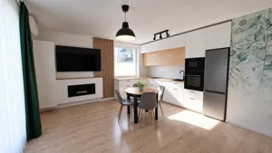 72 m²- 4 pokoje- KLIMATYZACJA - BALKON - KOMÓRKA - HALA