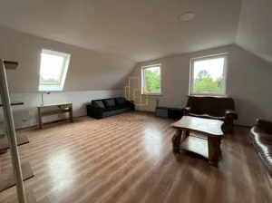 Mieszkanie trzypokojowe 111,11 m², Wrocław, Wynajem