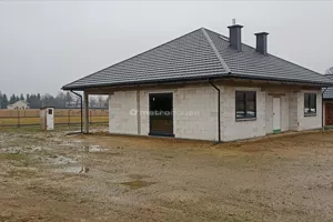 Dom wolnostojący 153,55 m², Ustrobna, Sprzedaż